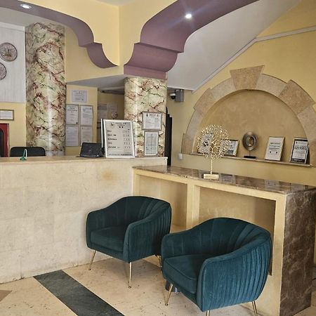 Hotel Sir Lujerului Bucarest Esterno foto