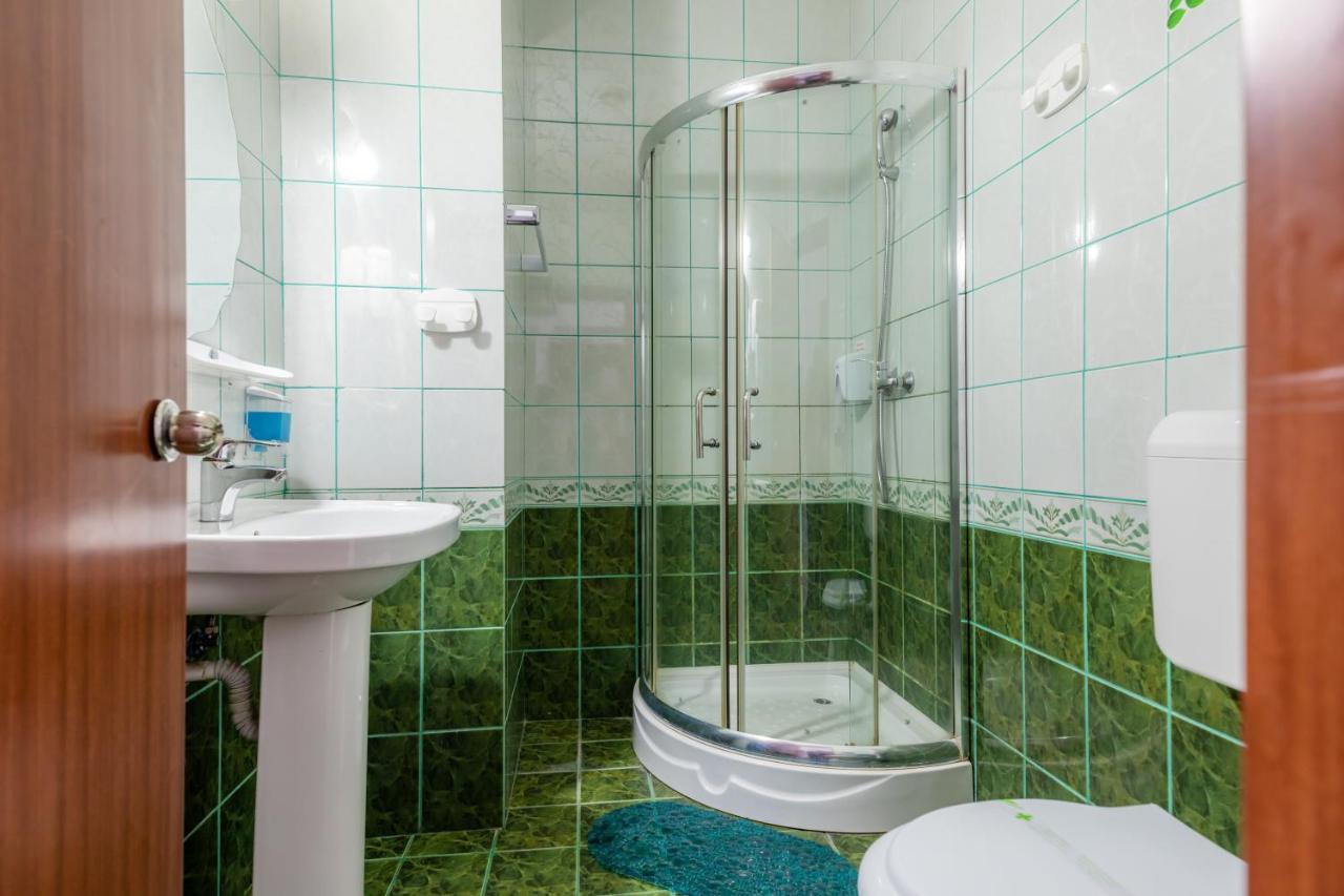 Hotel Sir Lujerului Bucarest Esterno foto