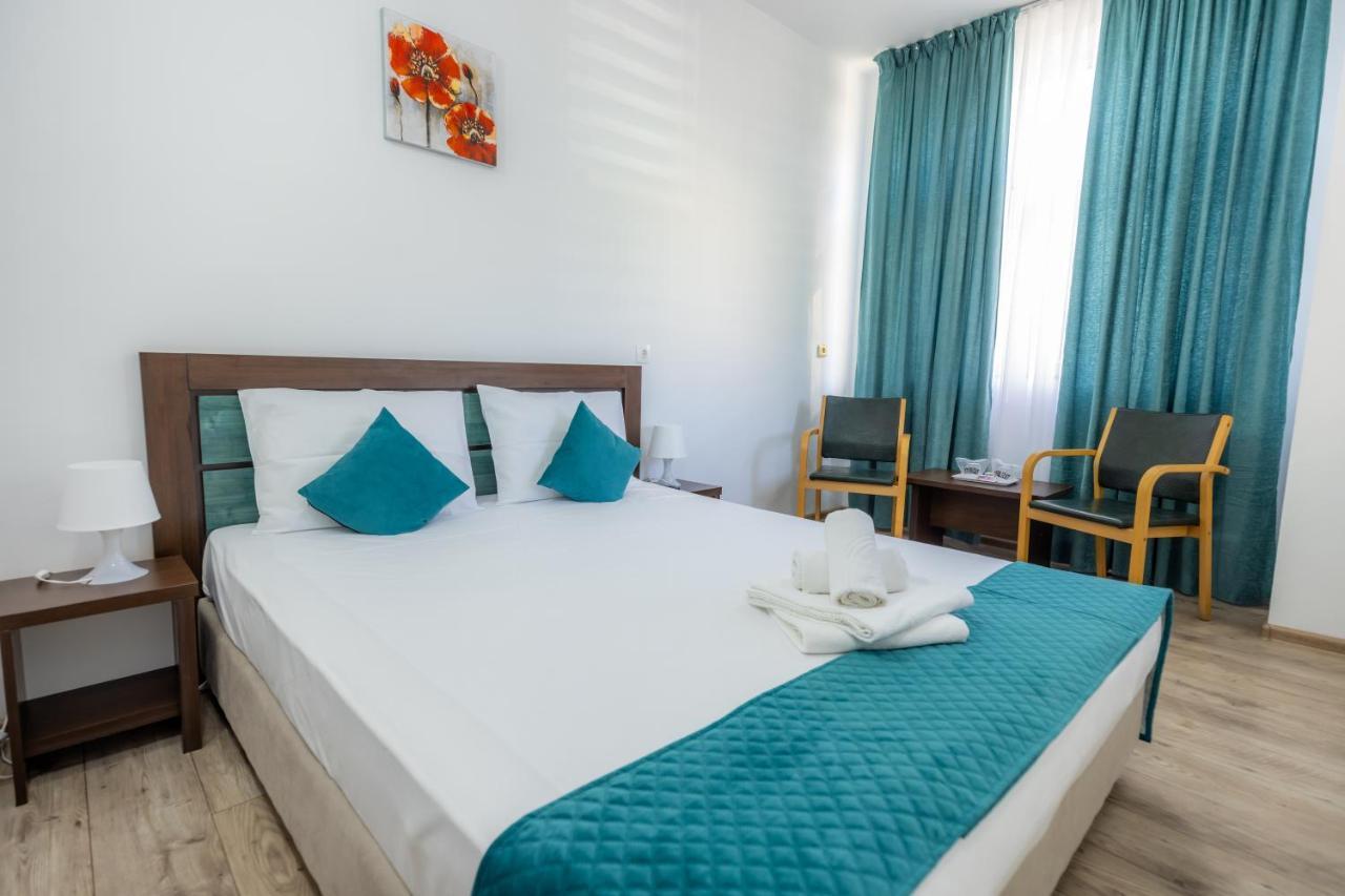 Hotel Sir Lujerului Bucarest Esterno foto
