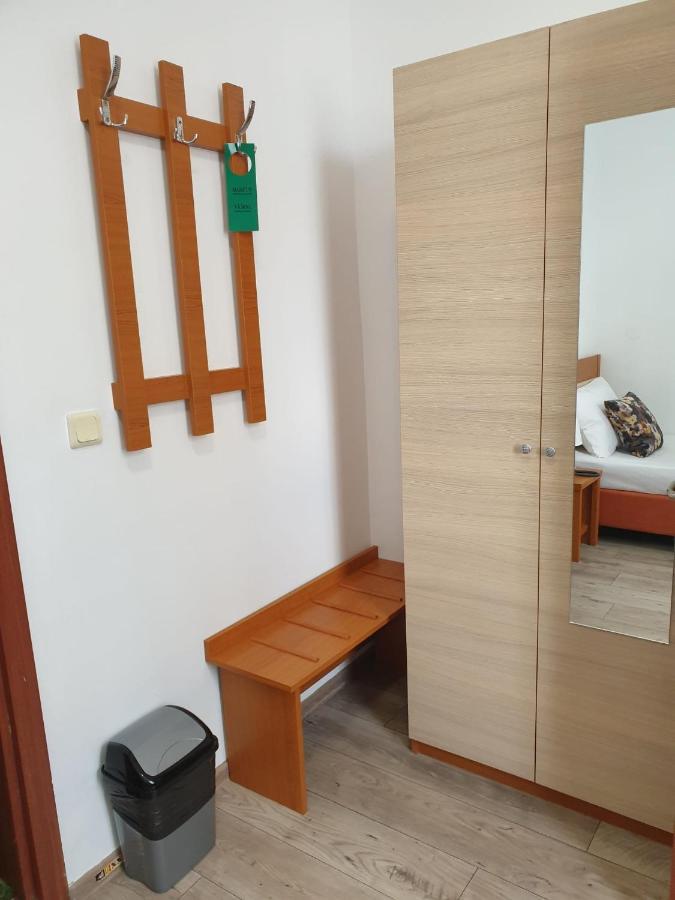 Hotel Sir Lujerului Bucarest Esterno foto