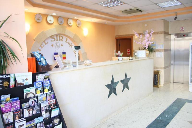 Hotel Sir Lujerului Bucarest Esterno foto